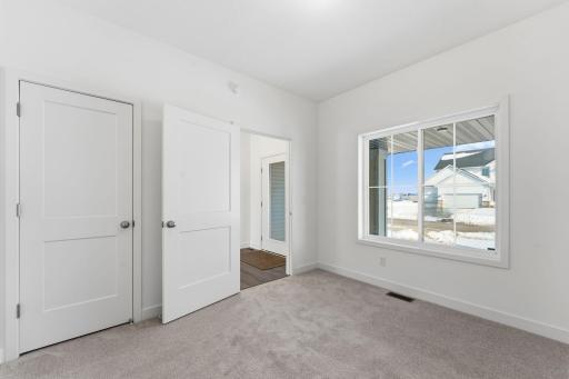 5956 Upper 179th Street W, Lakeville, MN 55044