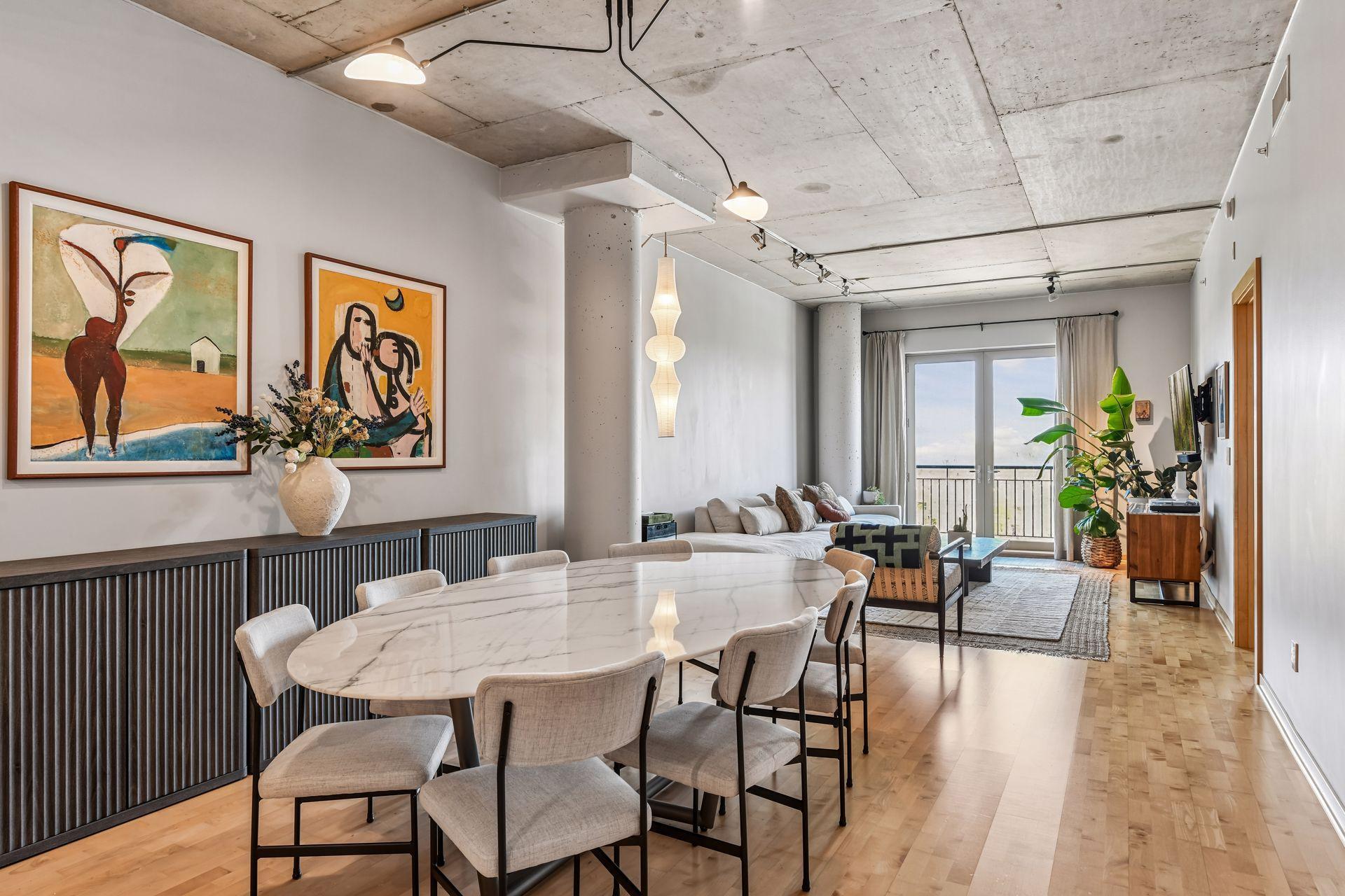 Unit 512 is a bright, open living space filled with generous amounts of natural light.