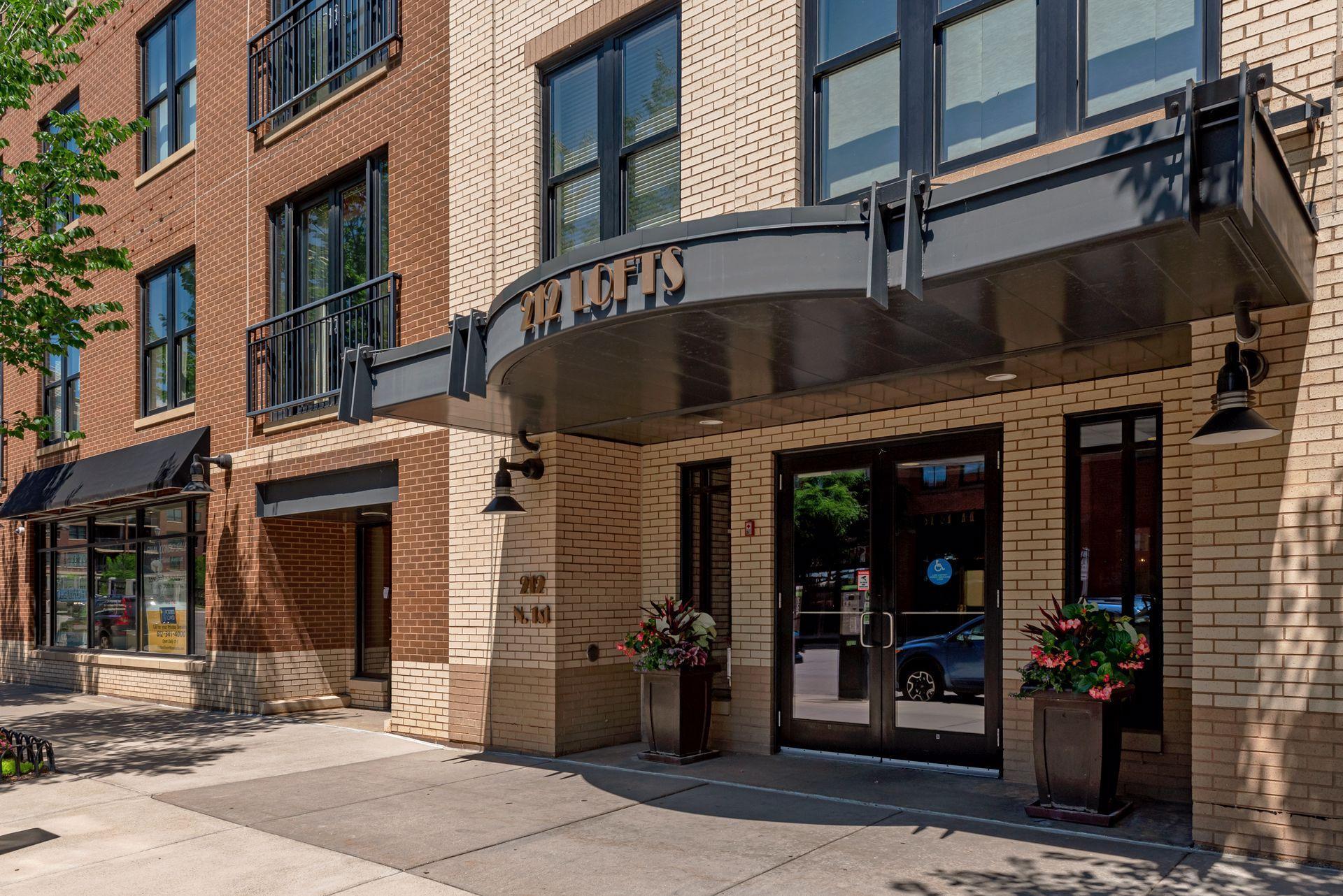 212 Lofts, located in the heart of Minneapolis’ vibrant North Loop neighborhood