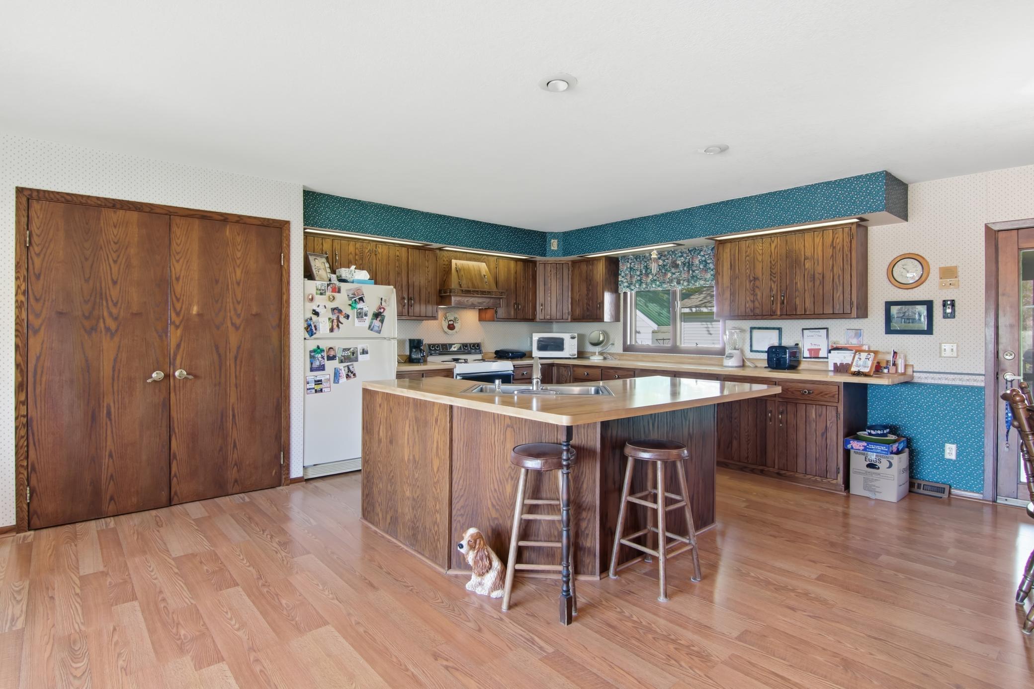 03-Kitchen-1-jpg.jpg