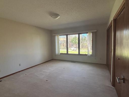 17703 Landmark Court, Lakeville, MN 55044