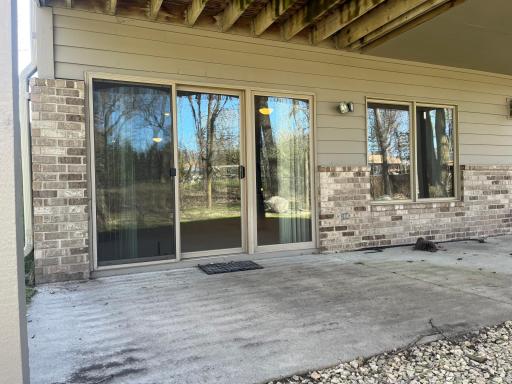 17703 Landmark Court, Lakeville, MN 55044