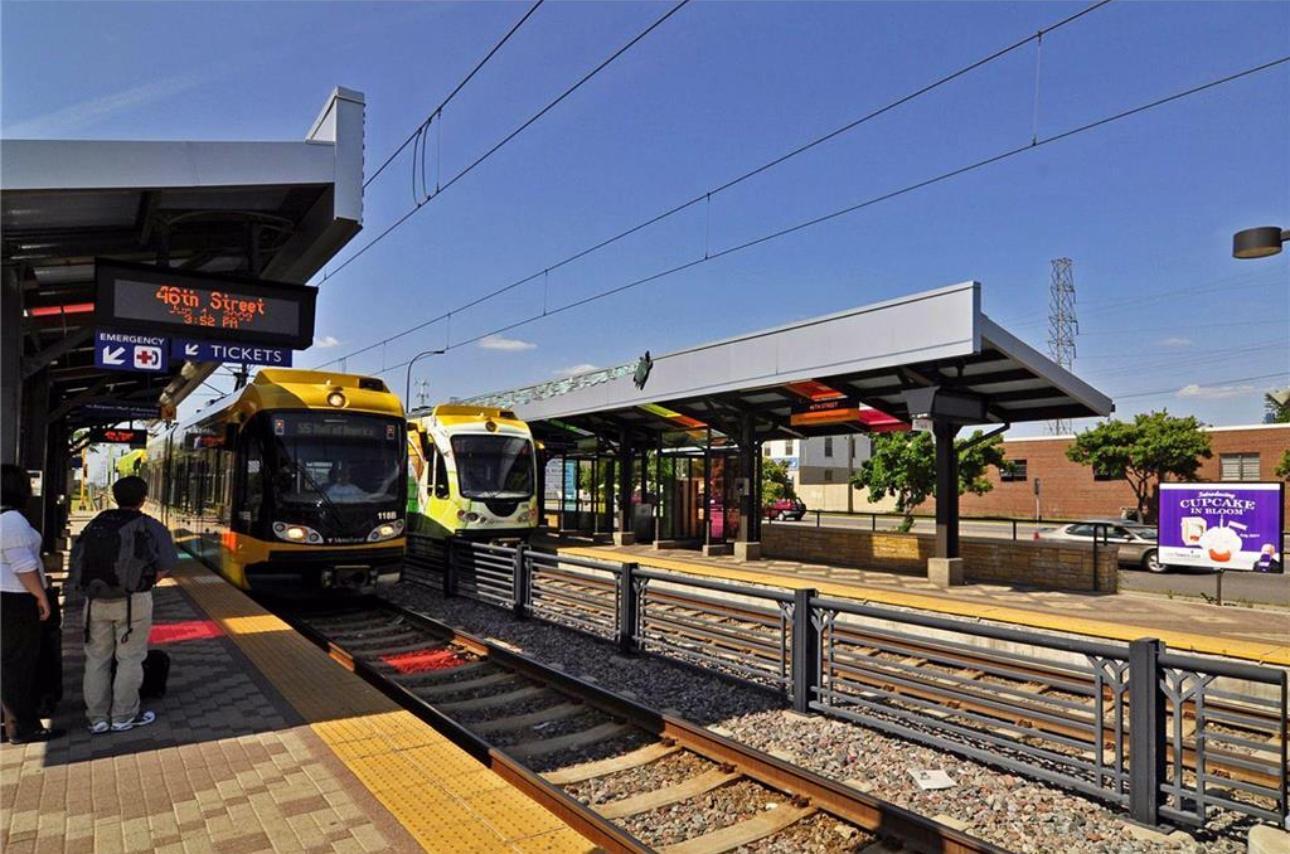 2 blocks from Light Rail