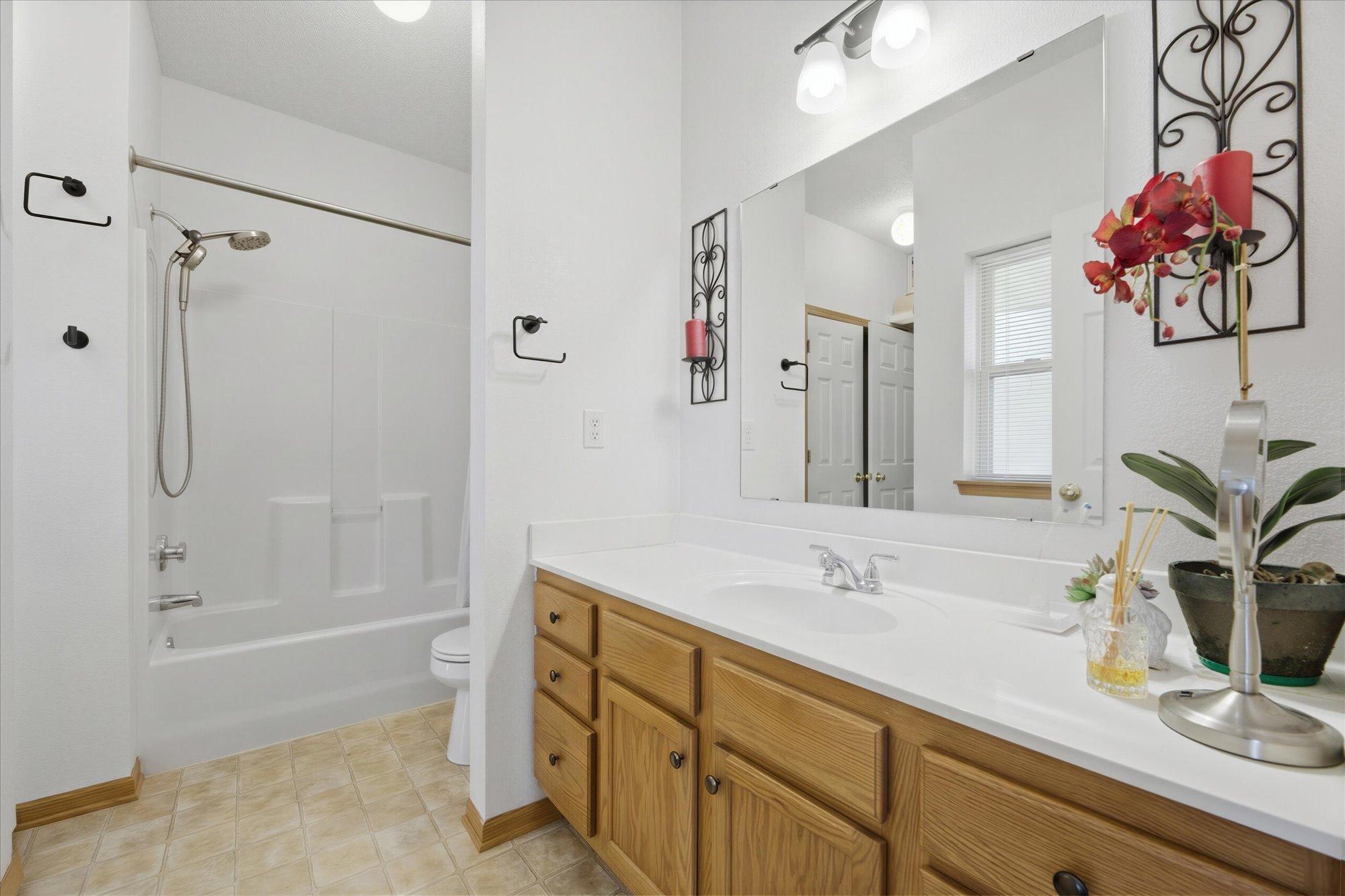 28-1776 Maryland Ave East #106 Saint Paul 55106_28.jpg