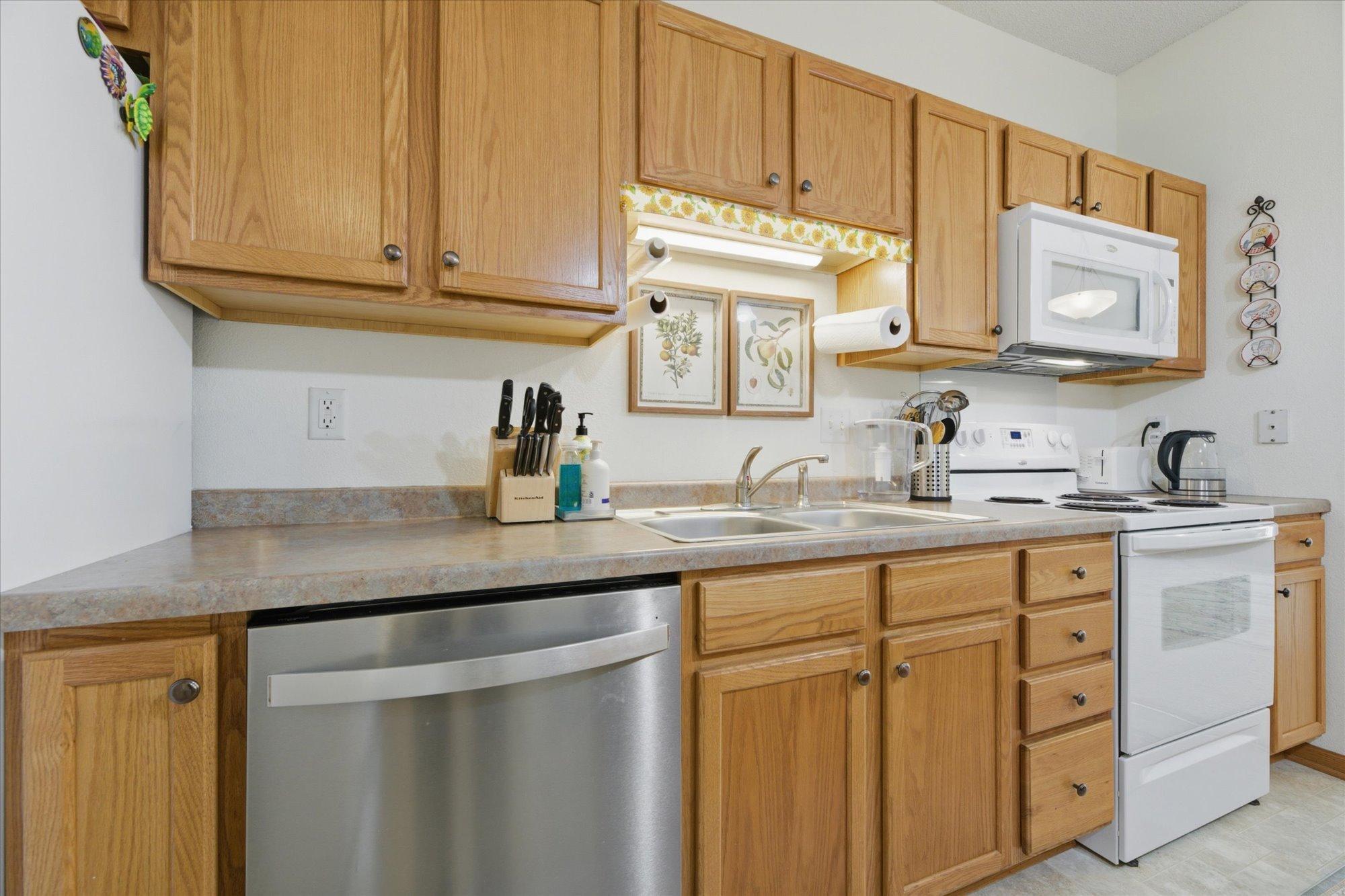 13-1776 Maryland Ave East #106 Saint Paul 55106_13.jpg