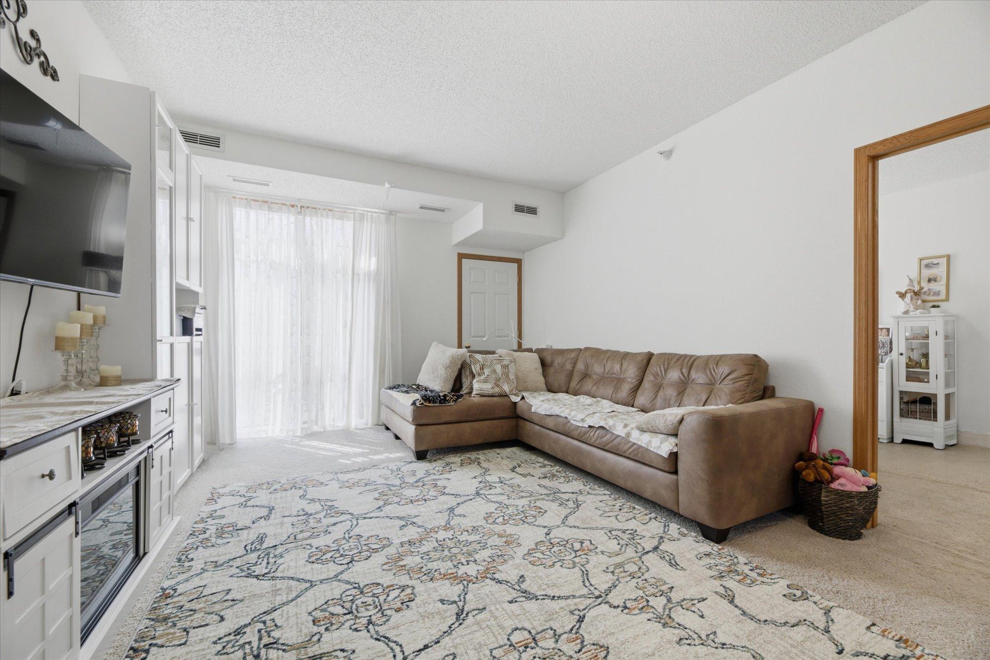 19-1776 Maryland Ave East #106 Saint Paul 55106_19.jpg