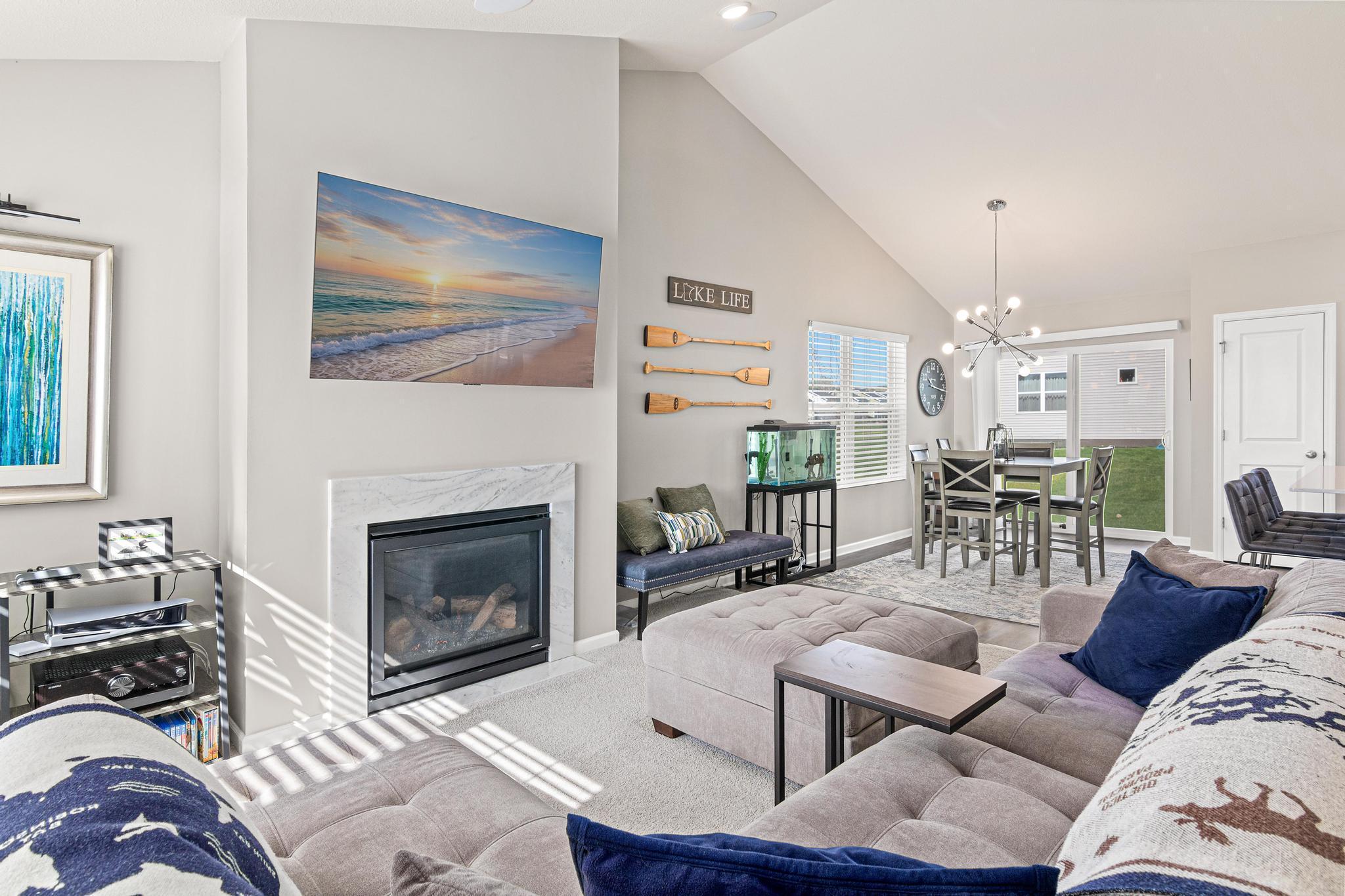 Open Concept Living/Dining