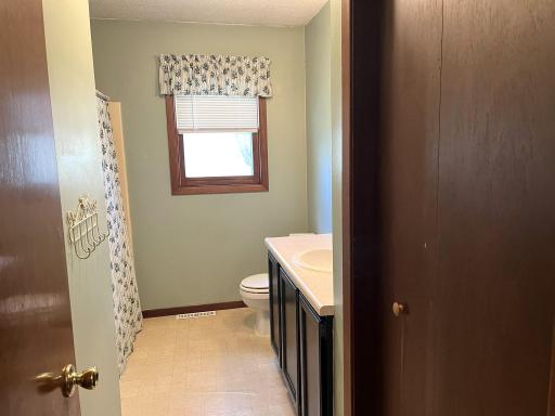 408 Geraldine Street, Fairmont, MN 56031