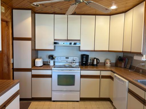30658 Lake Eleven Drive, Sandstone, MN 55072