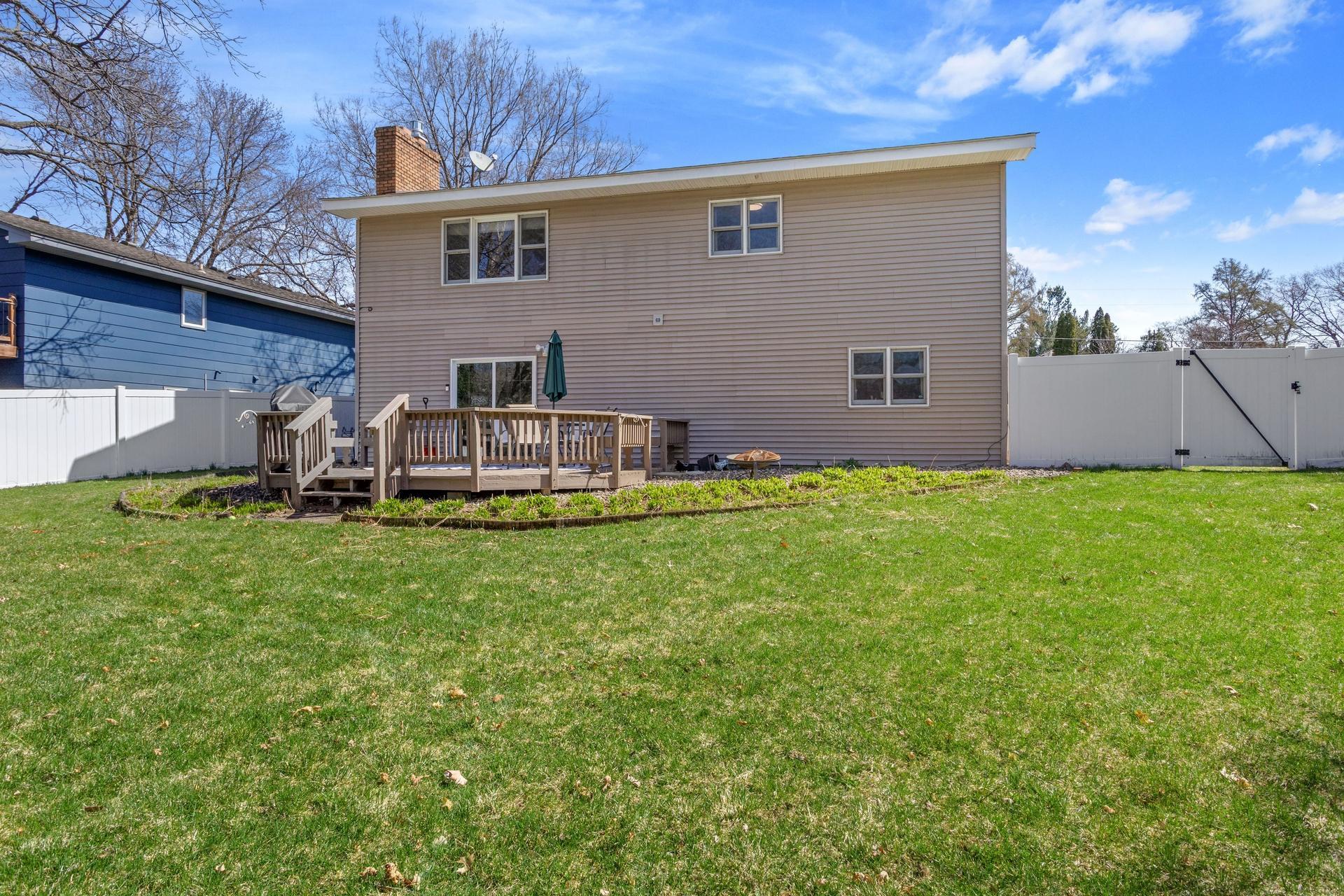 21 Back yard with deck.jpg