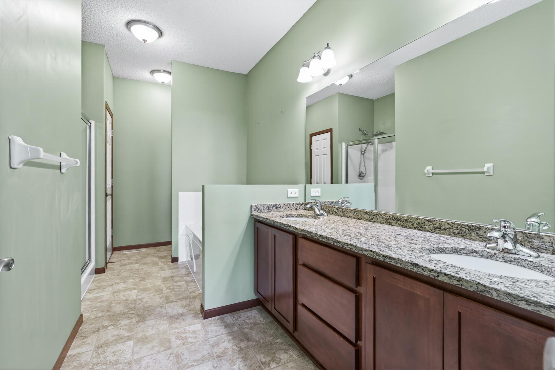 16_17281_Eagleview16_mls.jpg