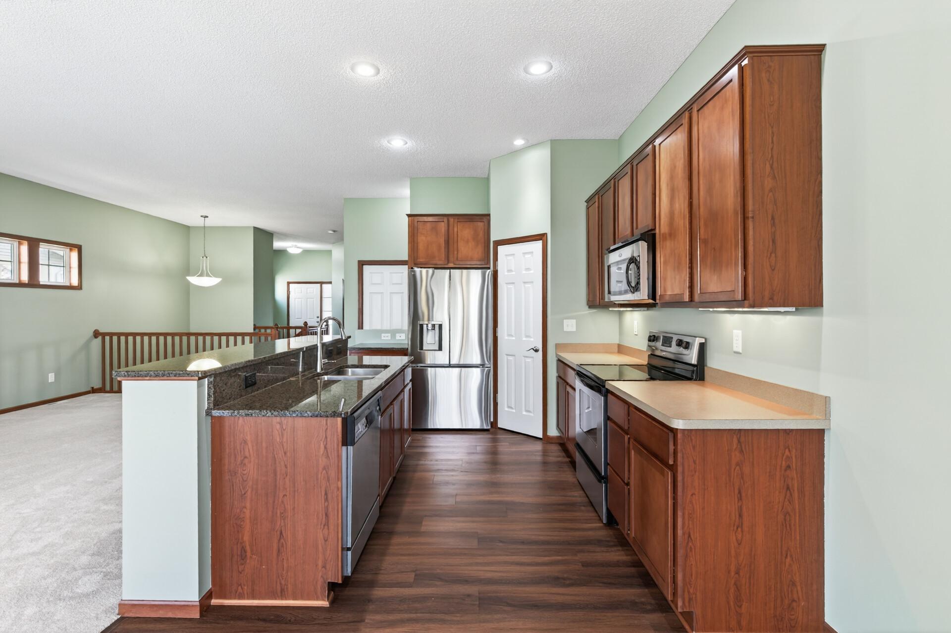 10_17281_Eagleview10_mls.jpg