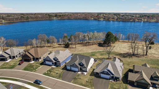 25415 Farmstead Lane, Wyoming, MN 55092
