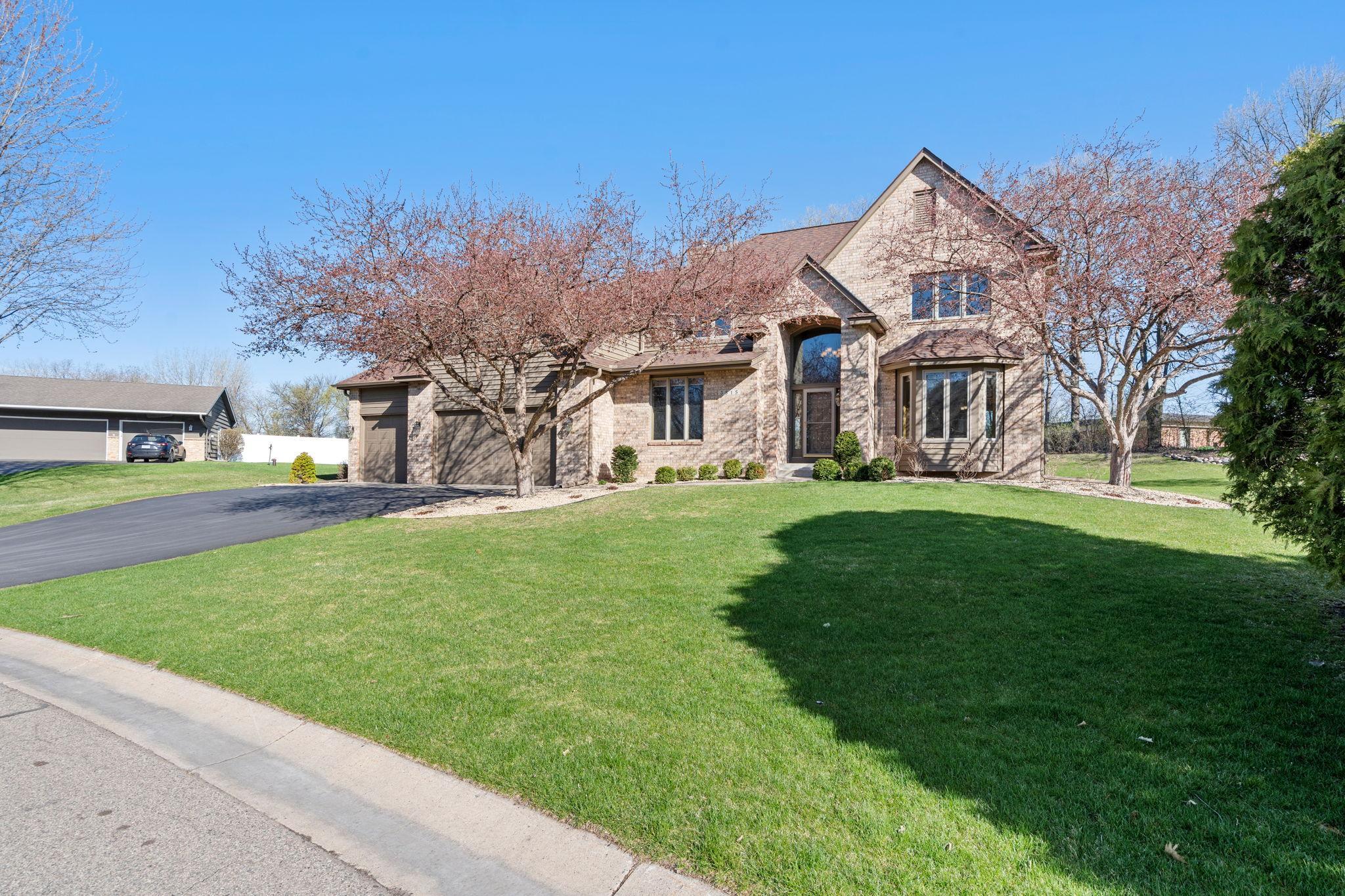 3-web-or-mls-3515 Ranier Ln-3.jpg