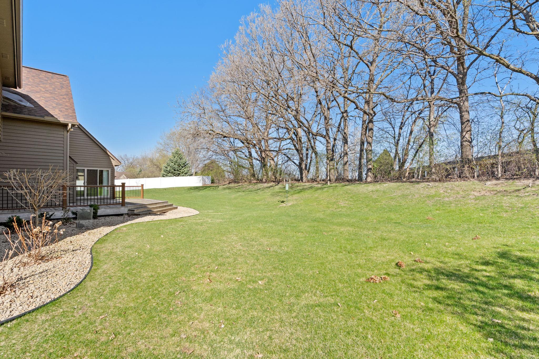 6-web-or-mls-3515 Ranier Ln-6.jpg