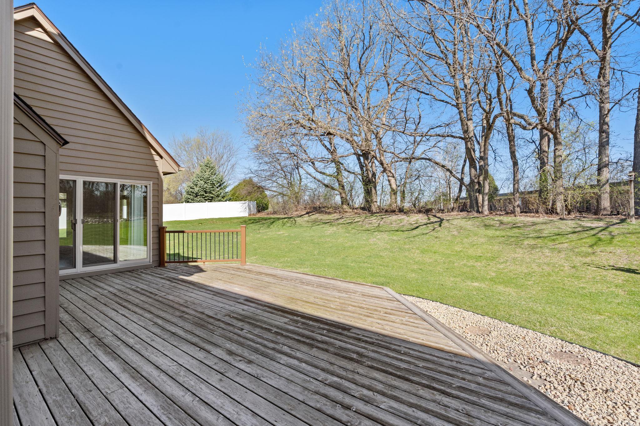 10-web-or-mls-3515 Ranier Ln-10.jpg