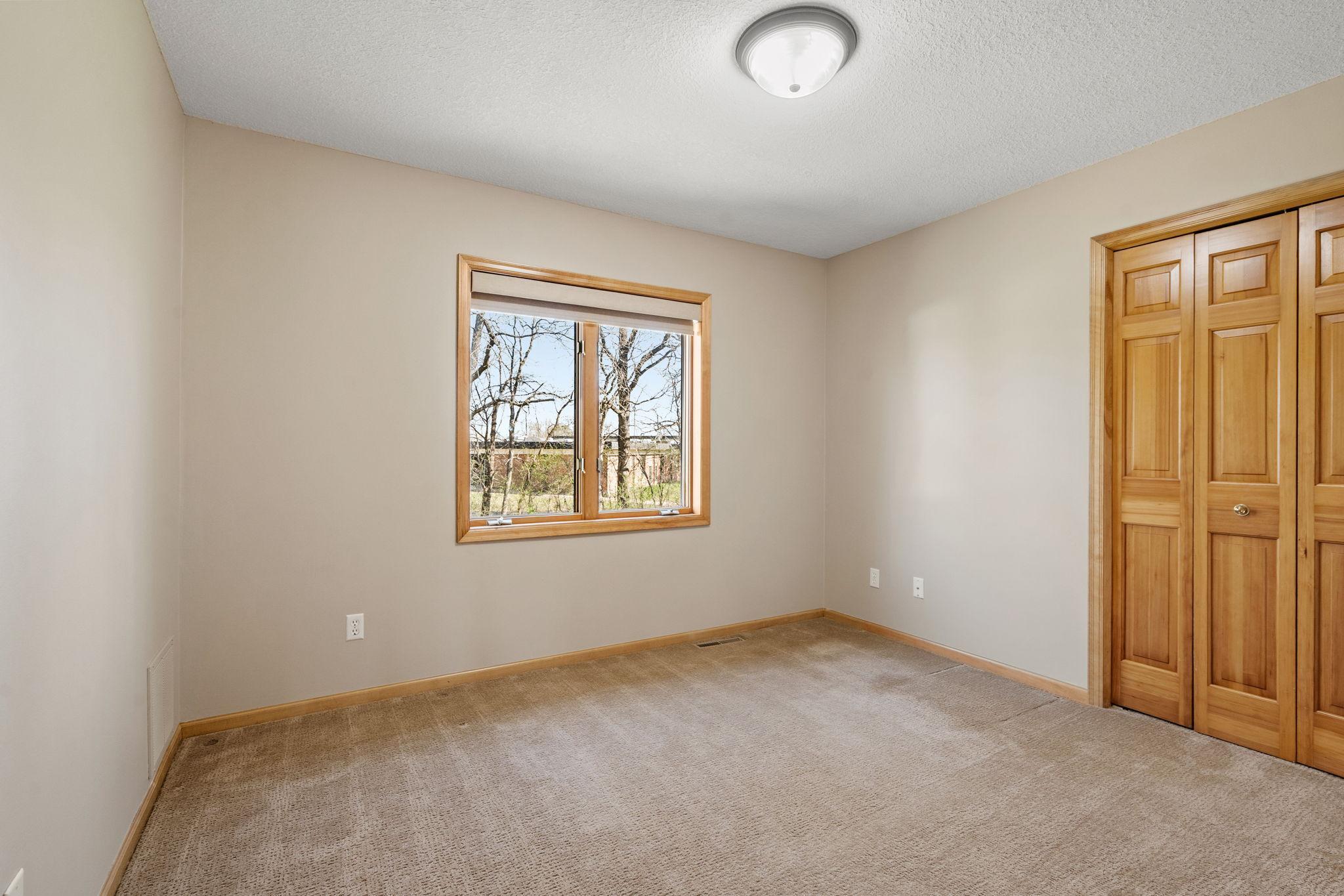 44-web-or-mls-3515 Ranier Ln-44.jpg