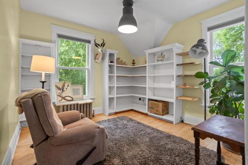 2nd Upper Bedroom