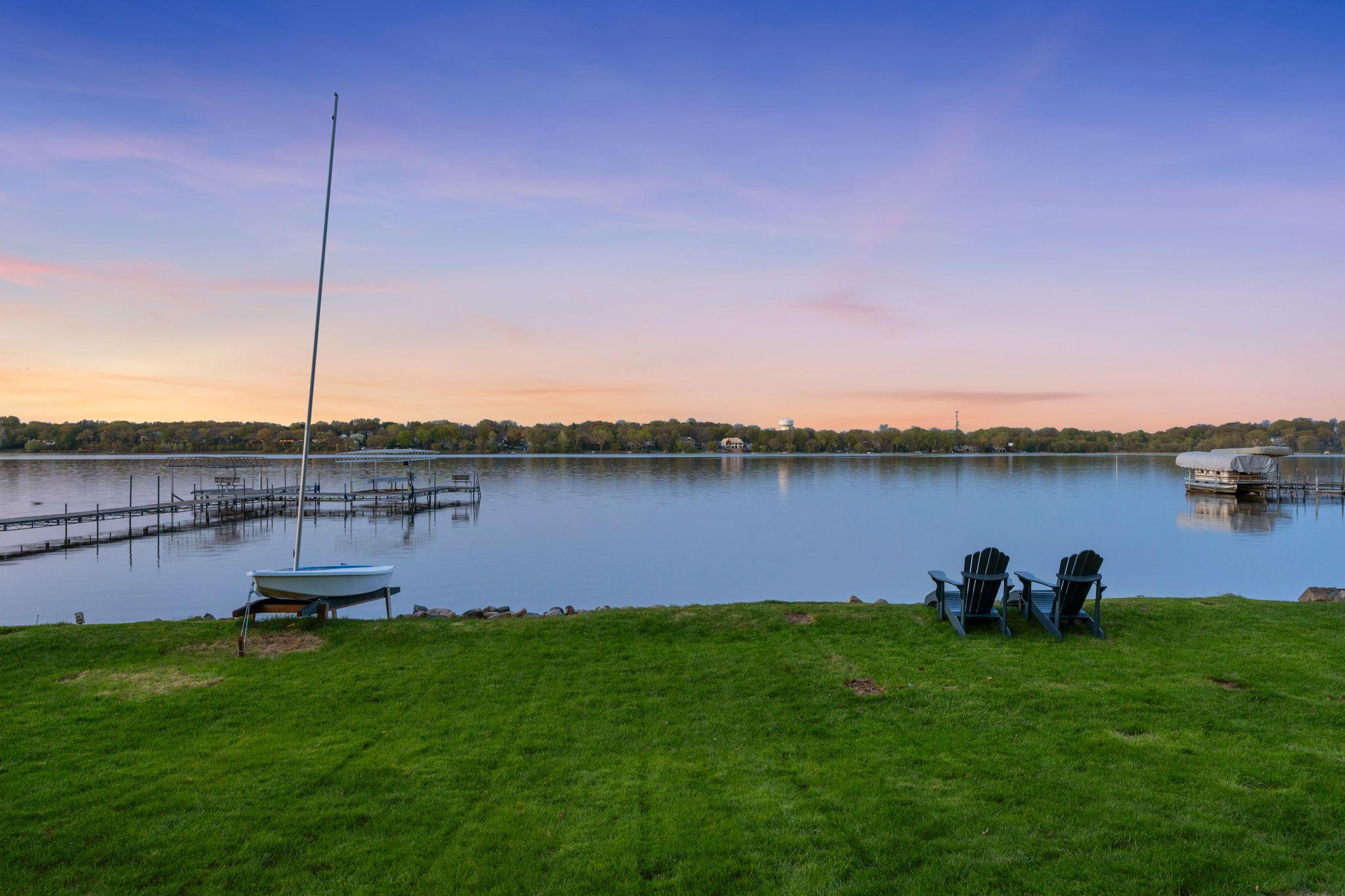 6-web-or-mls-178 Peninsula Rd Twilight-6.jpg