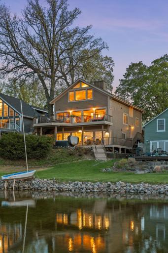10-web-or-mls-178 Peninsula Rd Twilight-10.jpg