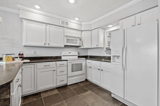 178 Peninsula Road, Medicine Lake, MN 55441