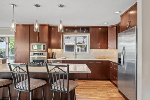 178 Peninsula Road, Medicine Lake, MN 55441