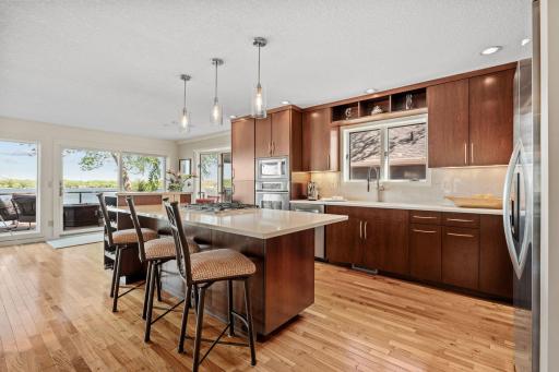 178 Peninsula Road, Medicine Lake, MN 55441