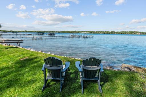 178 Peninsula Road, Medicine Lake, MN 55441