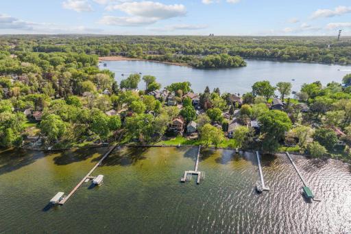 178 Peninsula Road, Medicine Lake, MN 55441
