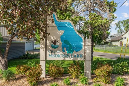 178 Peninsula Road, Medicine Lake, MN 55441