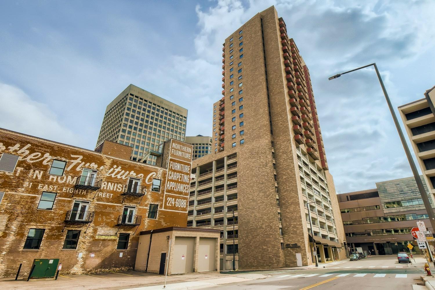 Welcome to City Walk Condominiums 66 9th St E, St. Paul, MN 55101