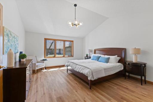 5619 Dunlap Avenue N, Shoreview, MN 55126