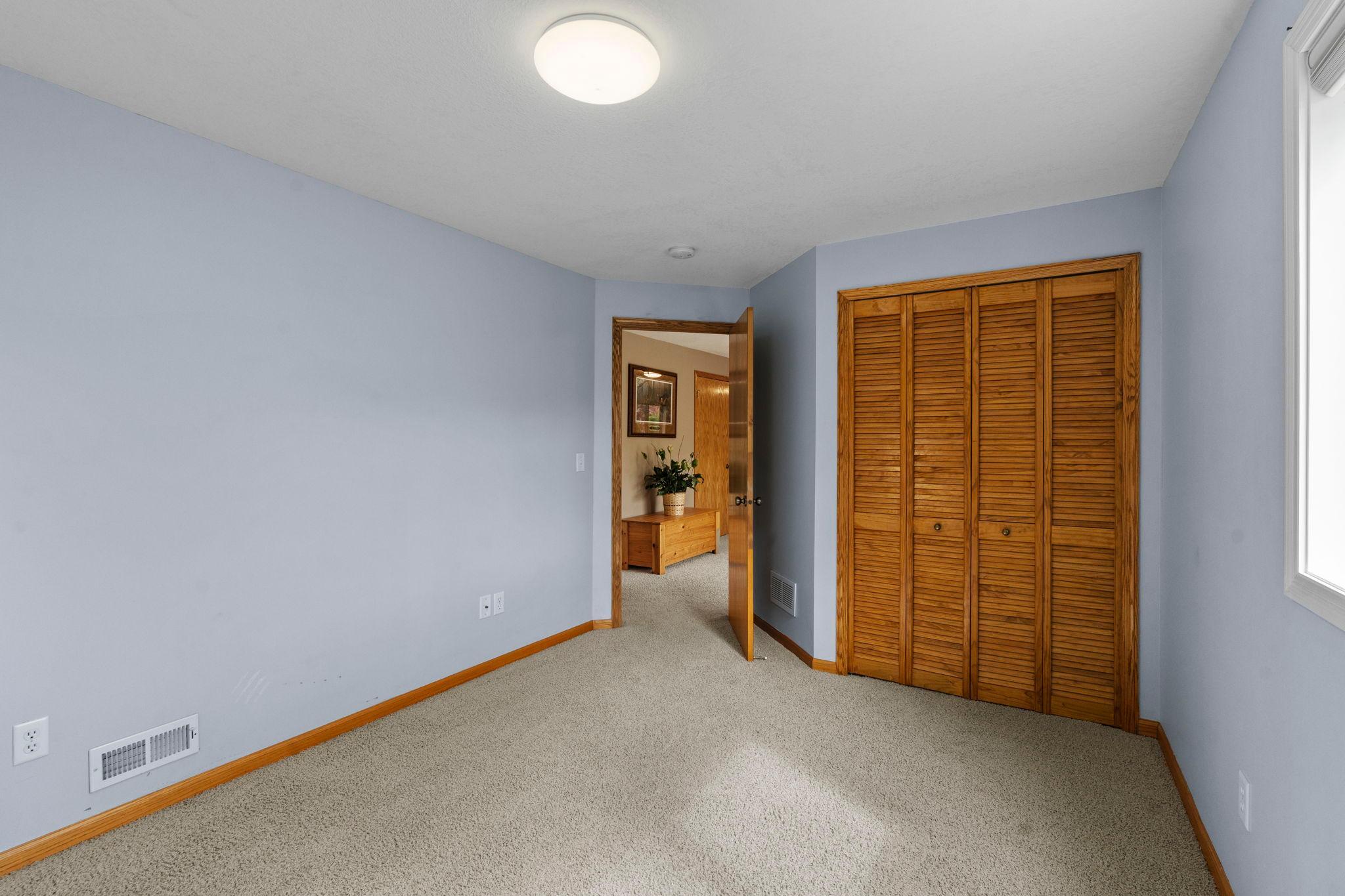52-web-or-mls-7018 Eagle Trail-363.jpg