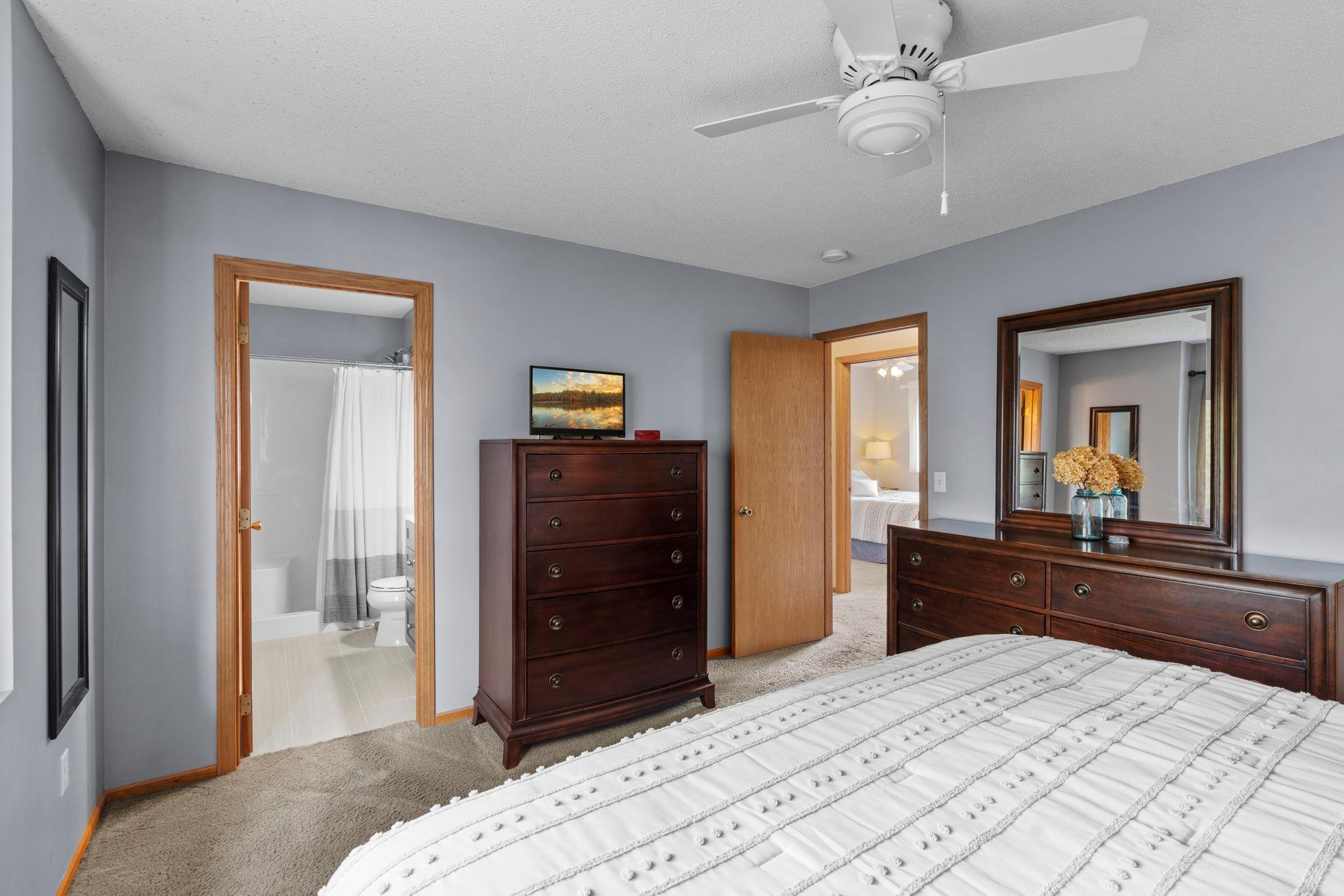 33-web-or-mls-7018 Eagle Trail-258.jpg