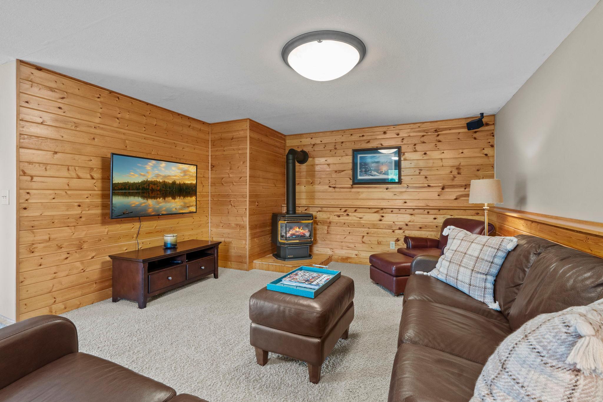45-web-or-mls-7018 Eagle Trail-328.jpg