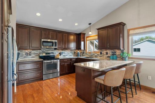 7018 Eagle Trail, Centerville, MN 55038