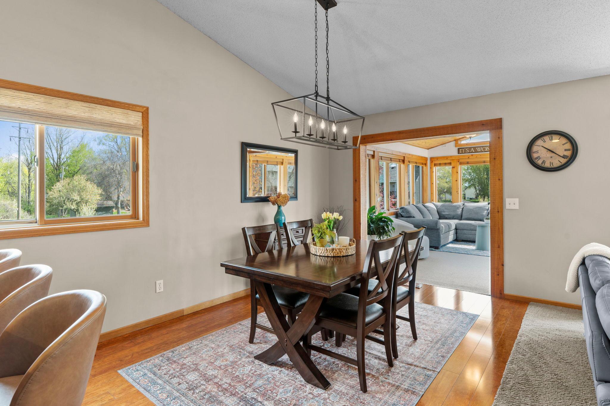15-web-or-mls-7018 Eagle Trail-223.jpg