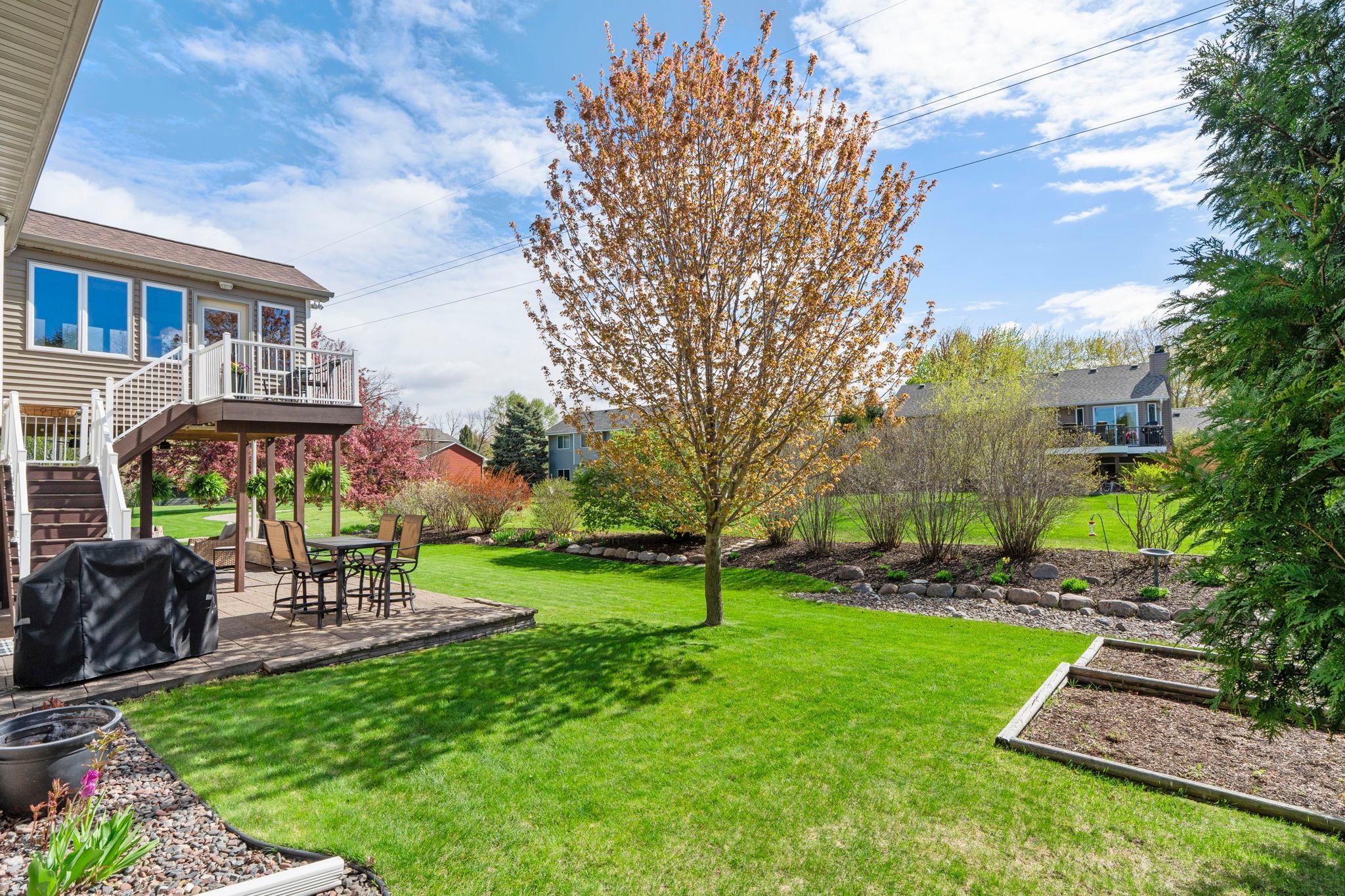 67-web-or-mls-7018 Eagle Trail-36.jpg