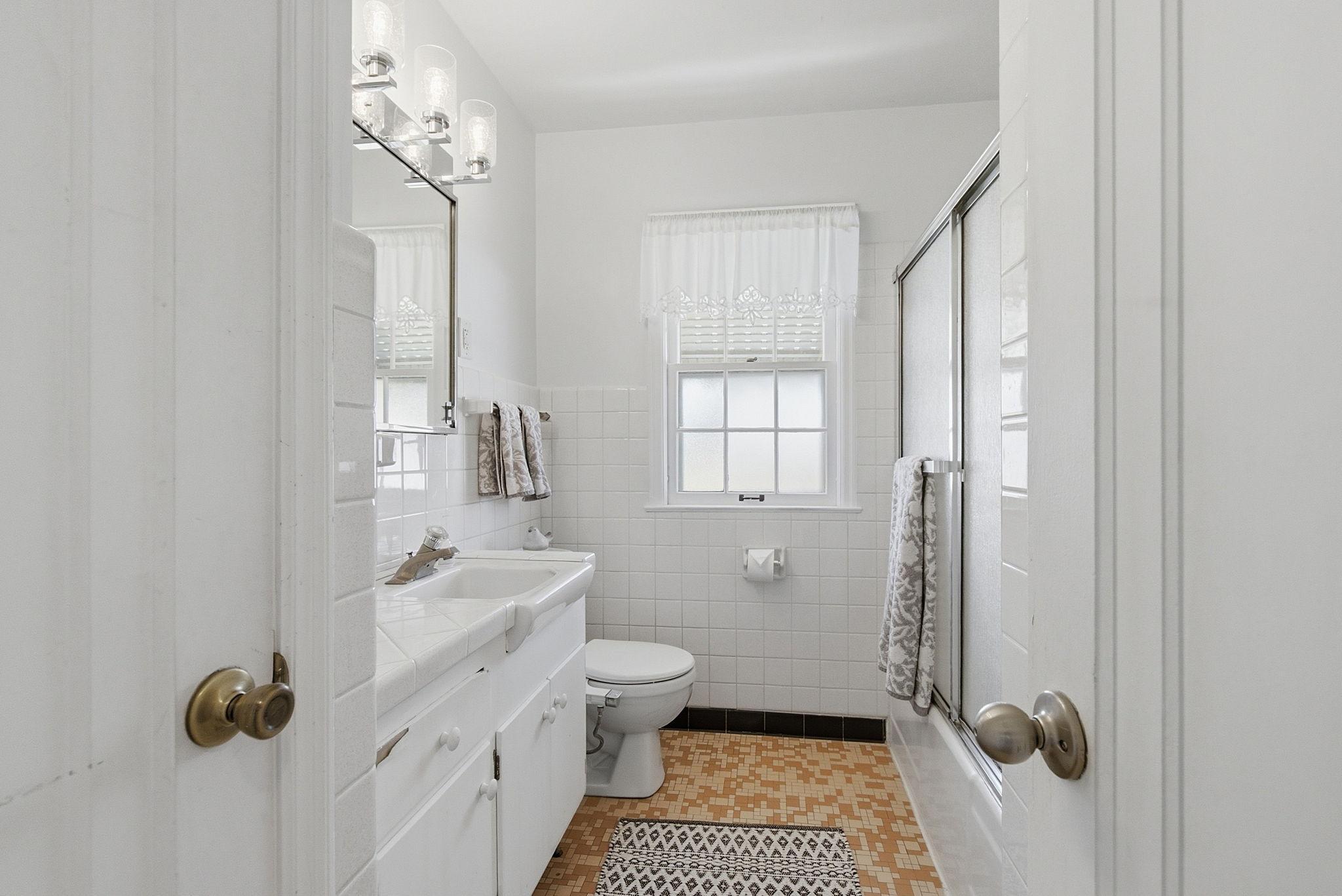 Main level bathroom.