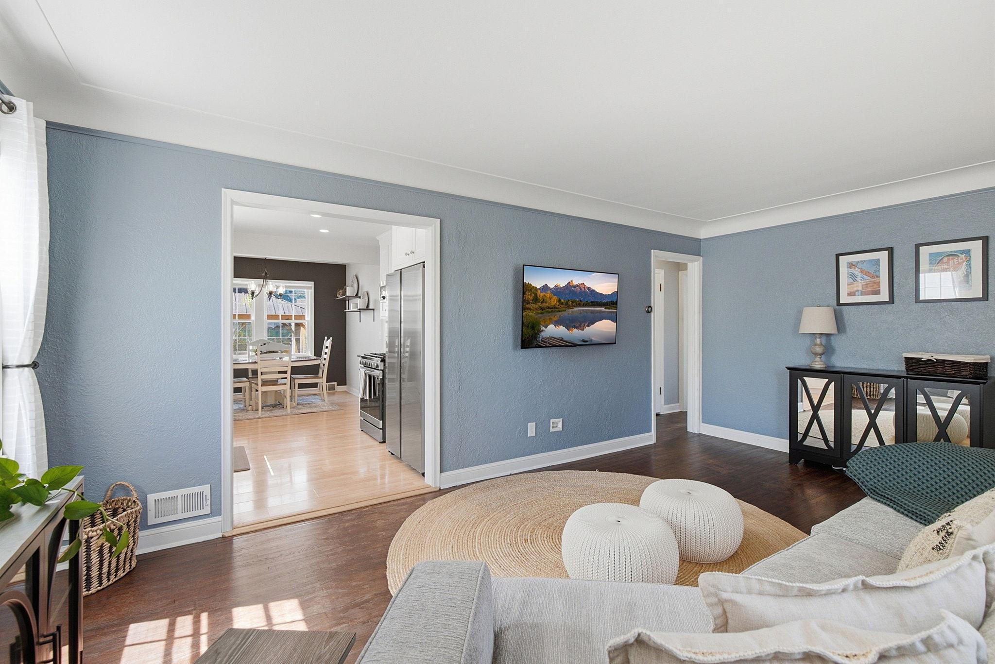 Large transition to kitchen.