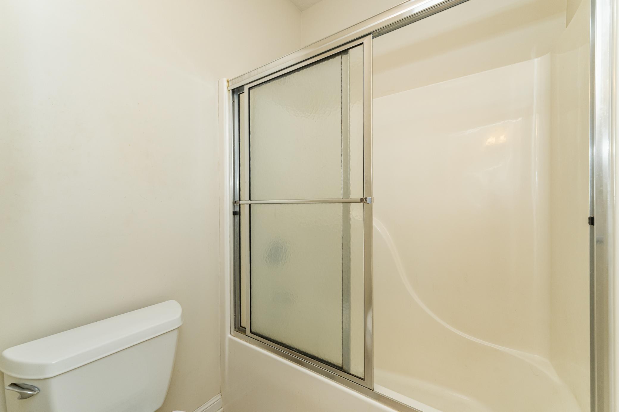 Jack & Jill lower level full bath