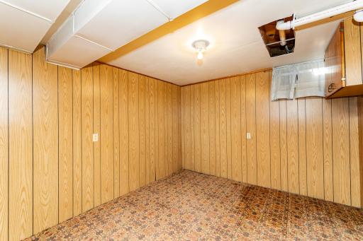 213 Main Street N, Claremont, MN 55924