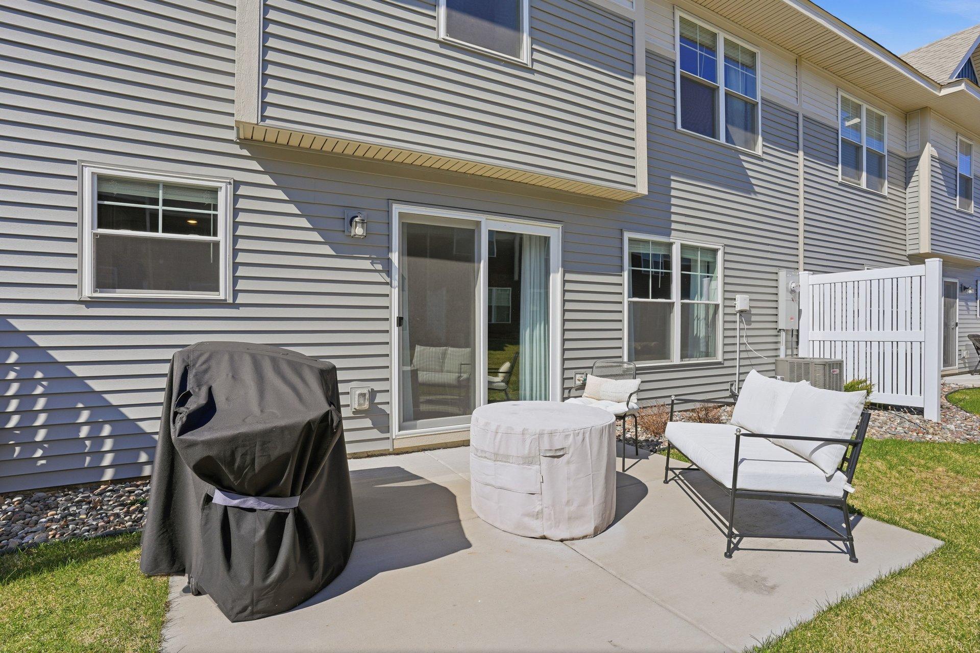 Plenty of space to grill and entertain!