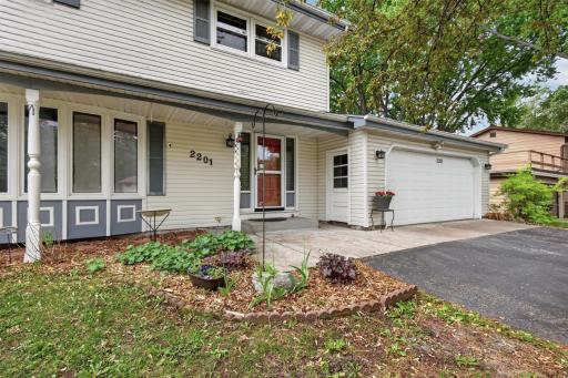 2201 Mounds Avenue, Saint Paul, MN 55112