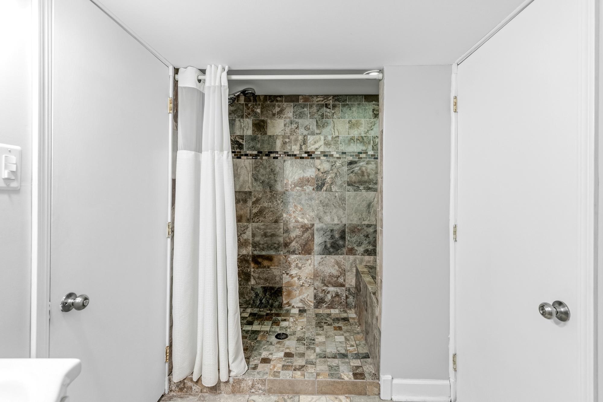Lower level 3/4 bath shower
