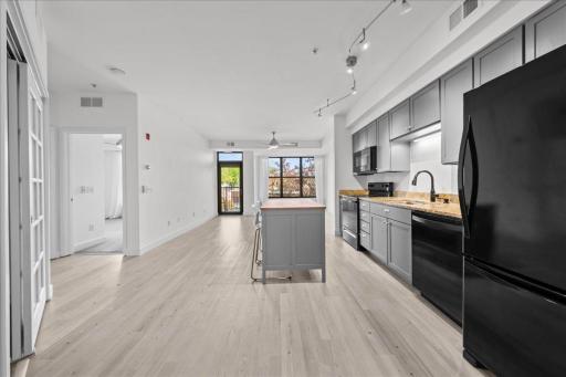 4500 Chicago Avenue S, 210, Minneapolis, MN 55407