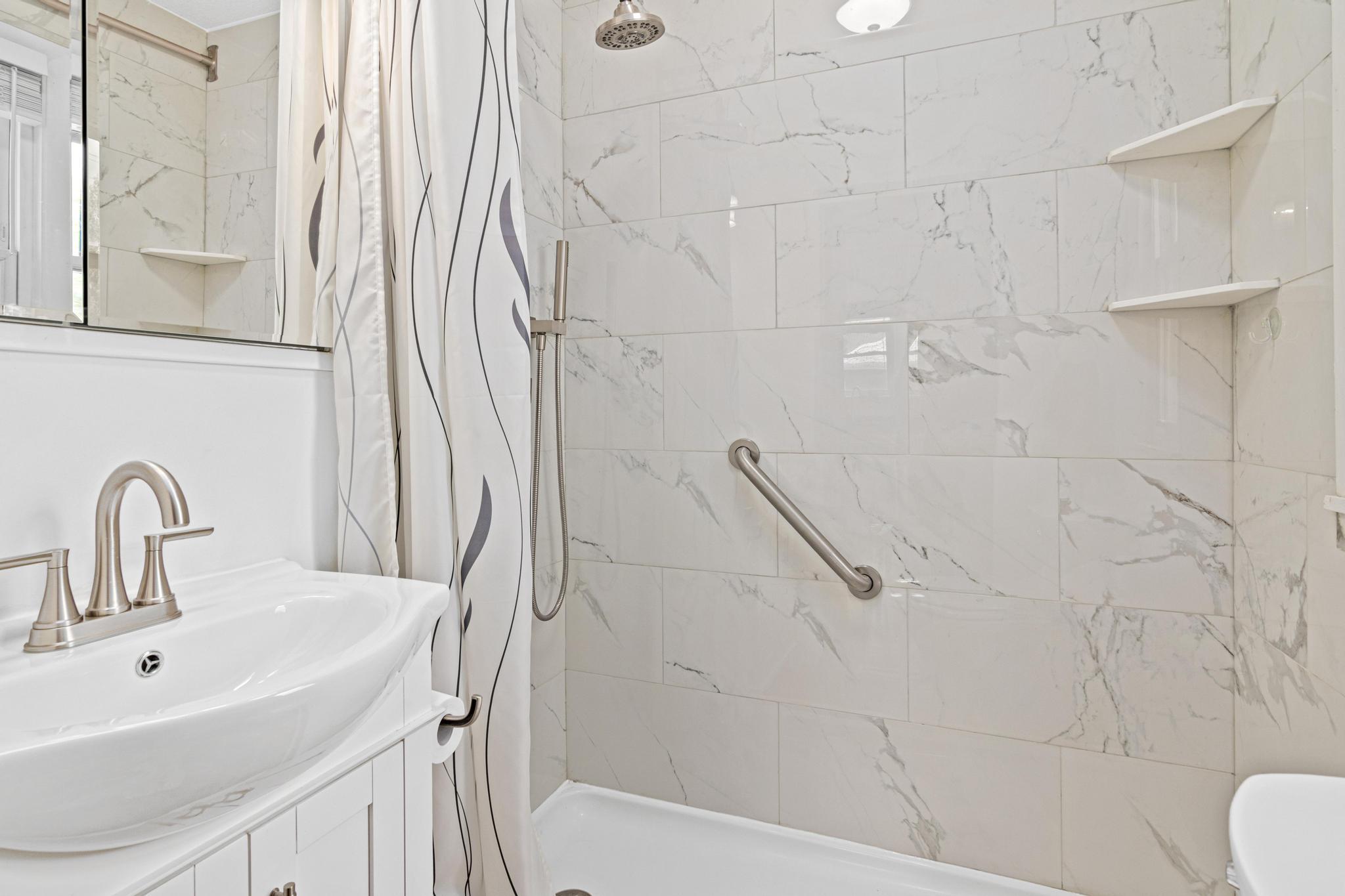 417 10th Ave S-17.jpg