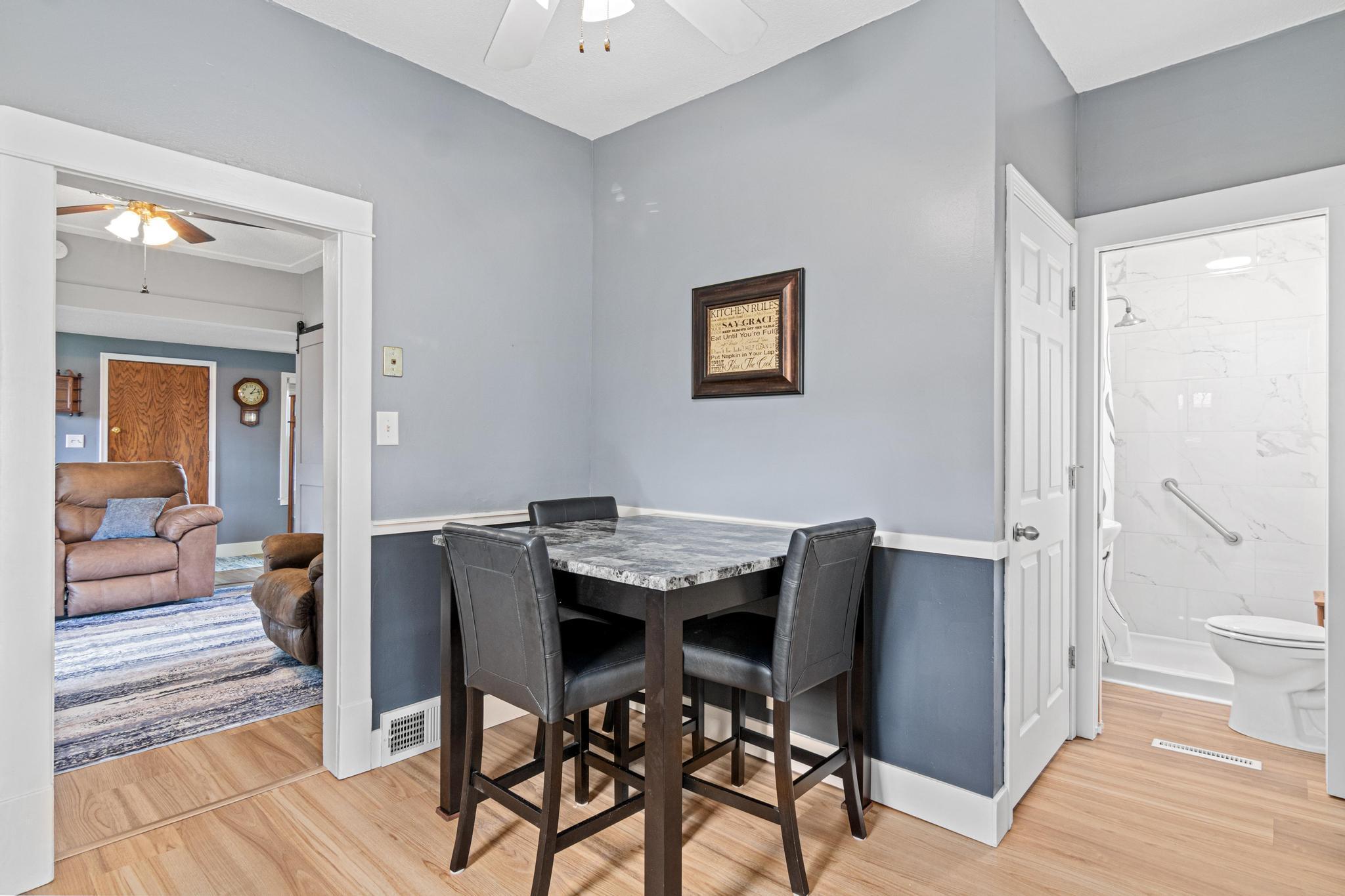 417 10th Ave S-11.jpg