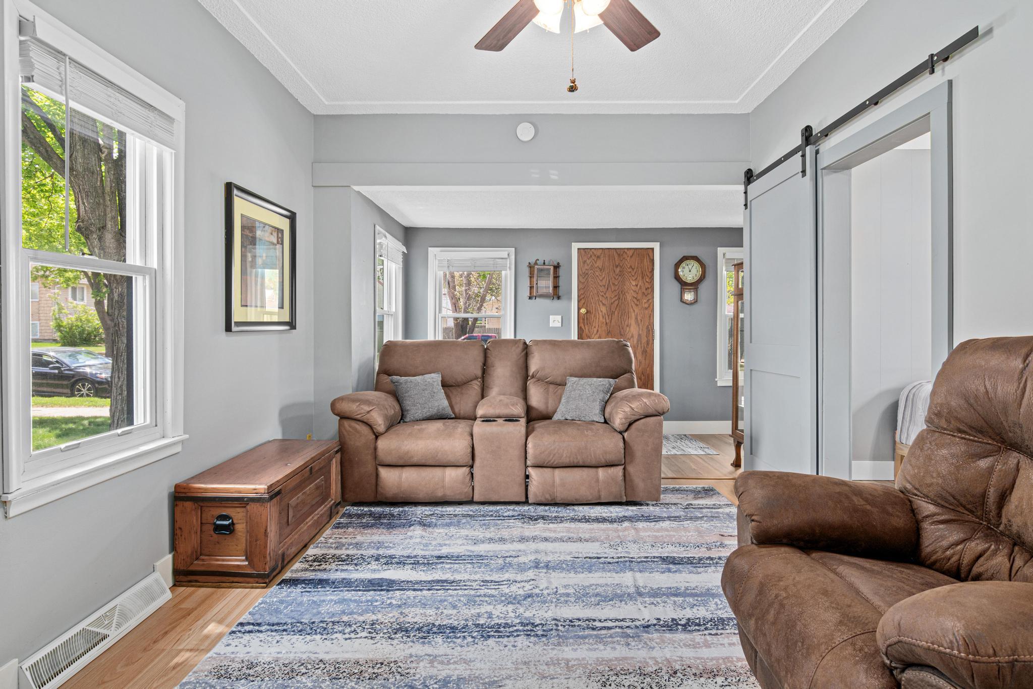 417 10th Ave S-5.jpg