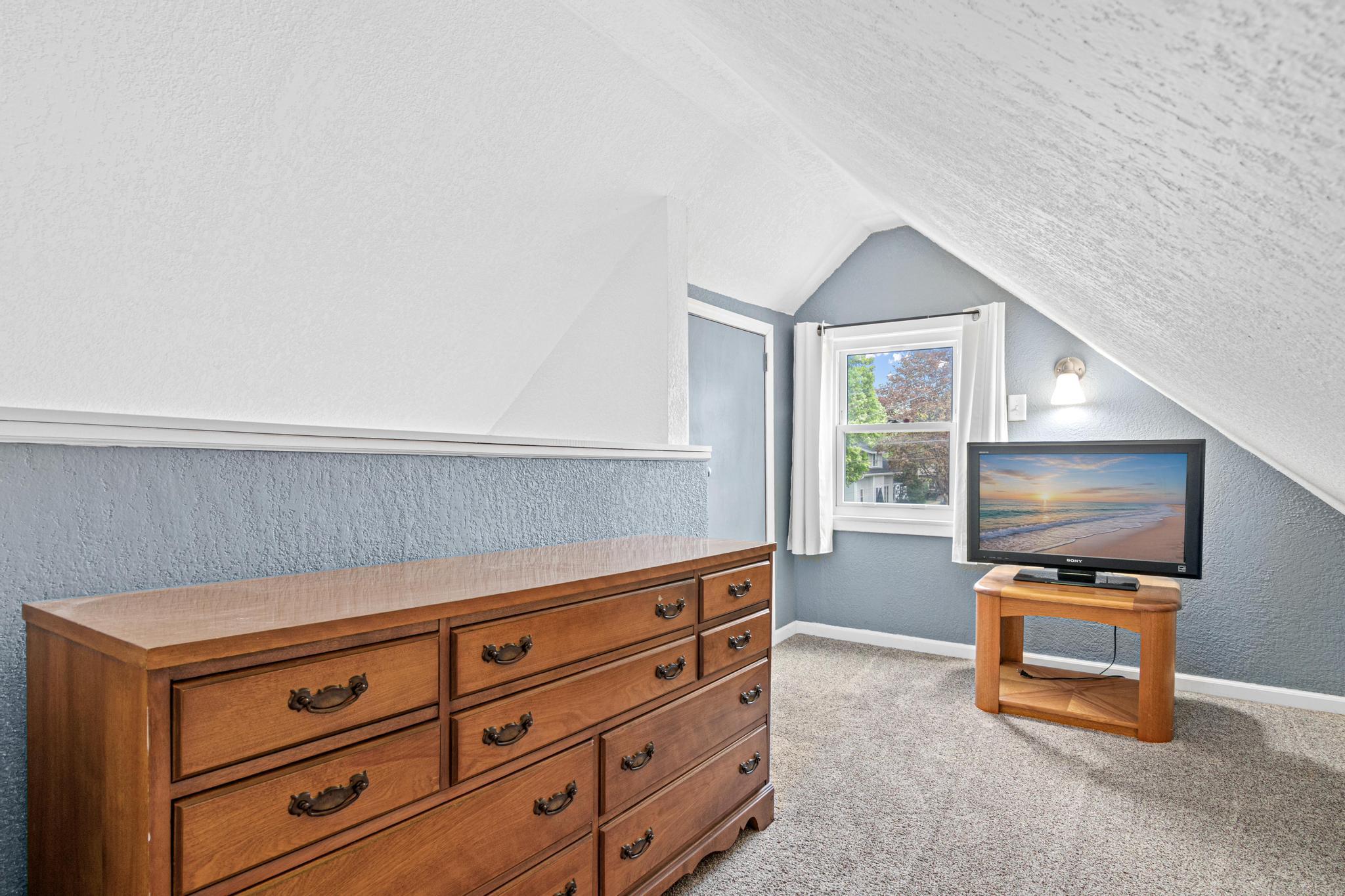 417 10th Ave S-13.jpg